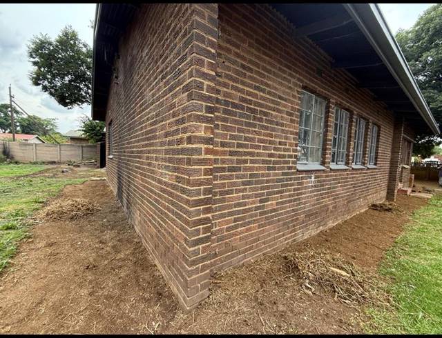 3 BEDROOM HOUSE FOR SALE IN VANDERBIJLPARK CW 5